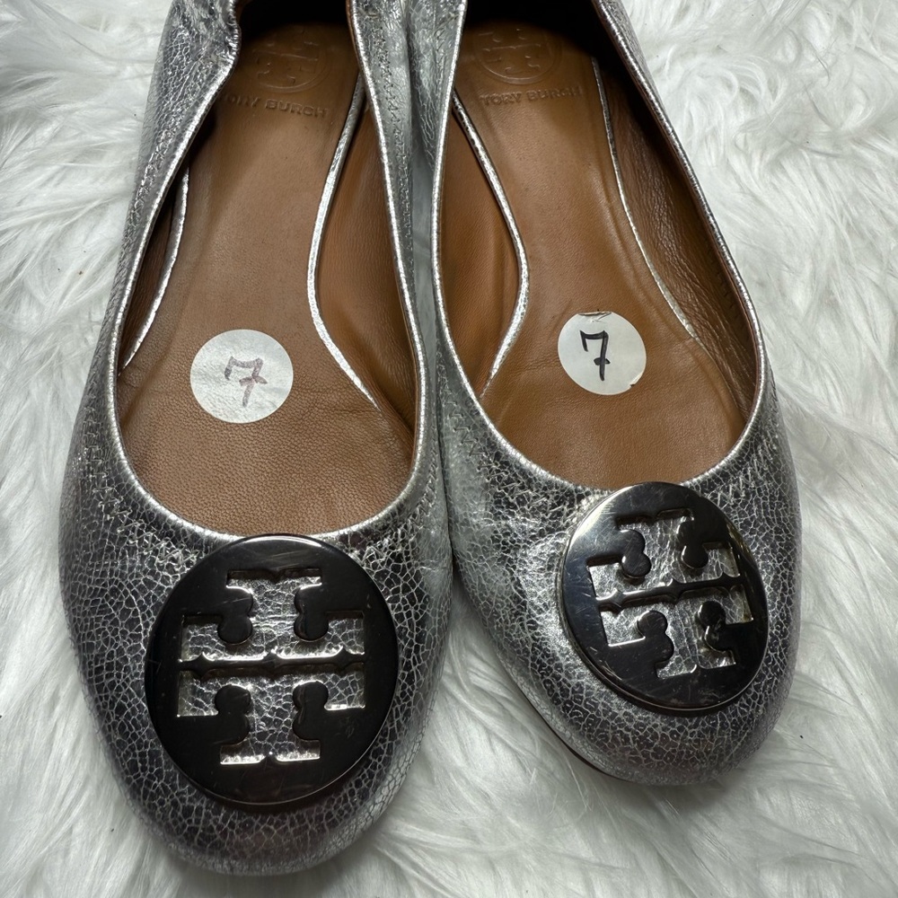 Tory Burch Silver Textured Flats